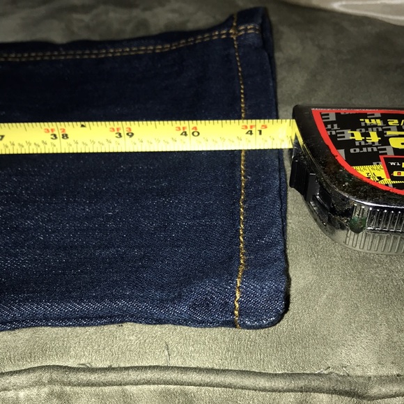 FASHION TO FIGURE JEANS - Picture 4 of 4